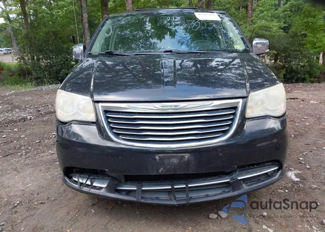 2014 Chrysler Town & Country Touring L z USA, uszkodzony, nr VIN 2C4RC1CG3ER418563